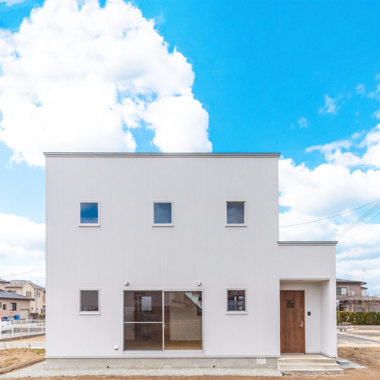秋田市飯島の家|実用性とデザインのバランスが秀逸なコンパクトハウス