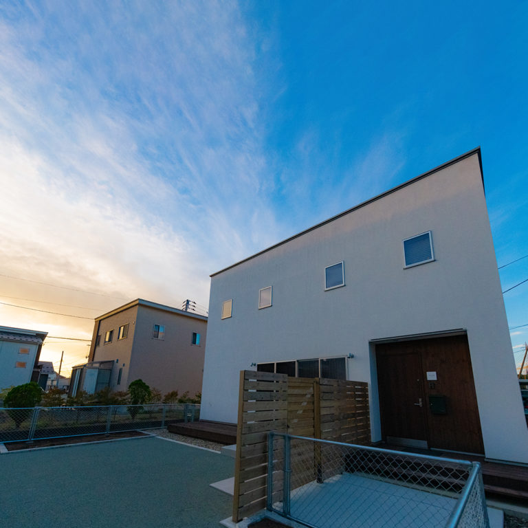 秋田市南ヶ丘の家 | 居住性との共存SOHOデザイナーのアトリエ兼事務所と住居